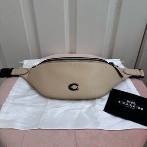 Coach Charter Belt Bag 7 in Ivory